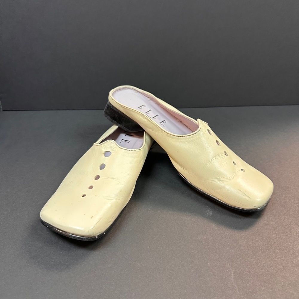 BEIGE MULES BY ELLE